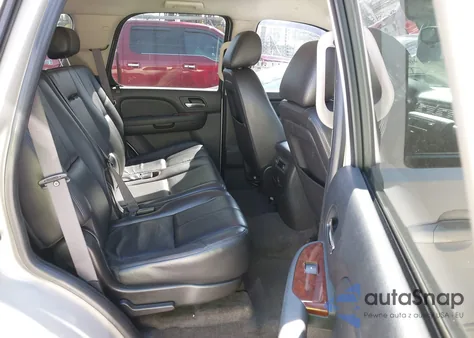 2010 Chevrolet Tahoe Lt из США, поврежденный, VIN 1GNMCBE35AR215255